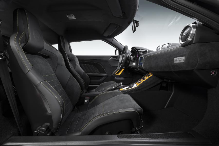 Интерьер Lotus Evora GT410 Sport 2018 года  (WW) (фото 20 из 40)